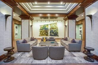 Building Photo - Le Triomphe