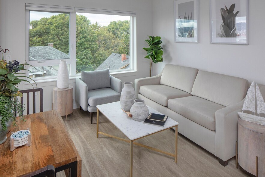 Interior Photo - Brio Flats