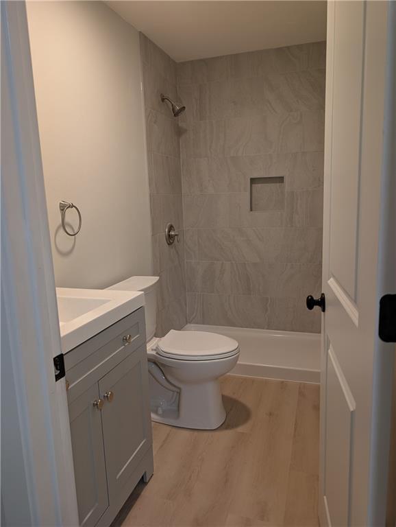 Building Photo - 420 Woodward Rd