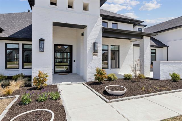 Building Photo - 1711 Beverly Ln