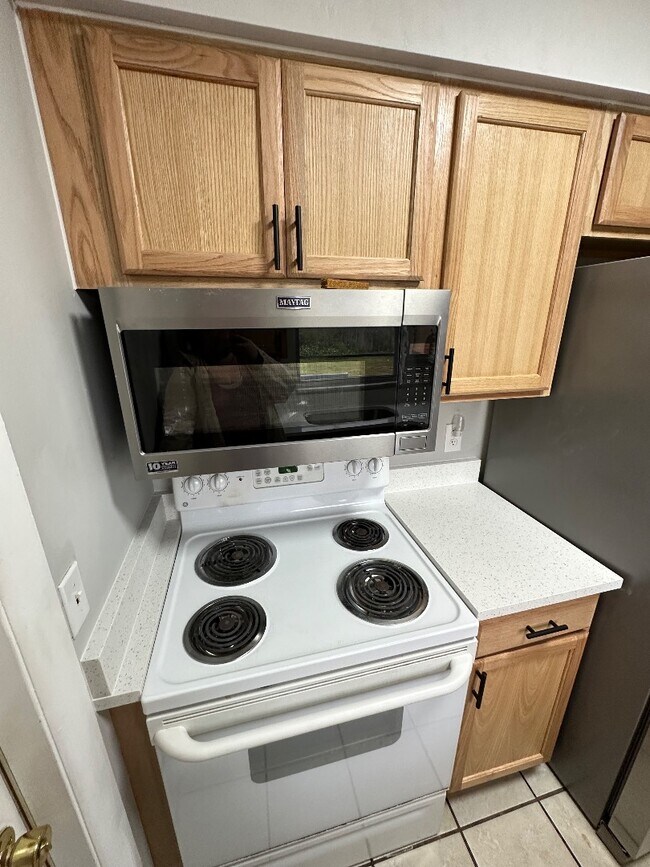 Building Photo - 496 Citadel Dr