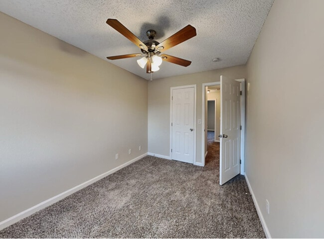 Building Photo - 4107 S Lewiston Cir