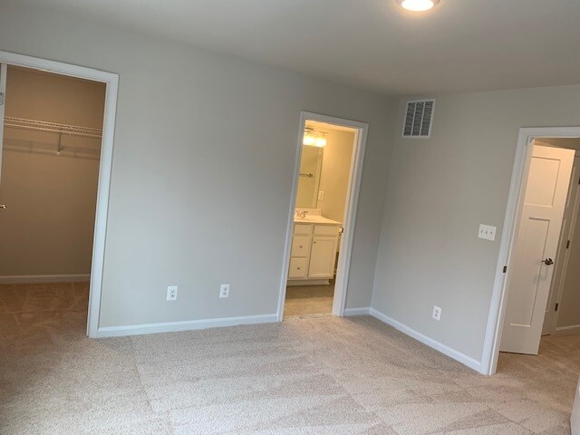 Building Photo - 521 Caddy Aly