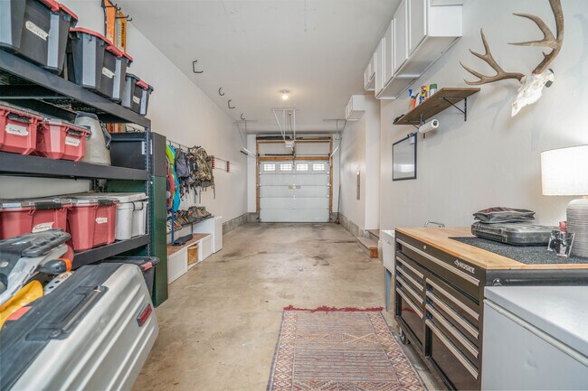 Building Photo - 2218 Gallatin Green Blvd