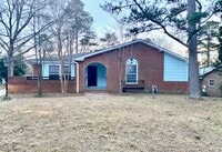 Building Photo - East Charlotte - 3 bed,2 bath brick ranch,...