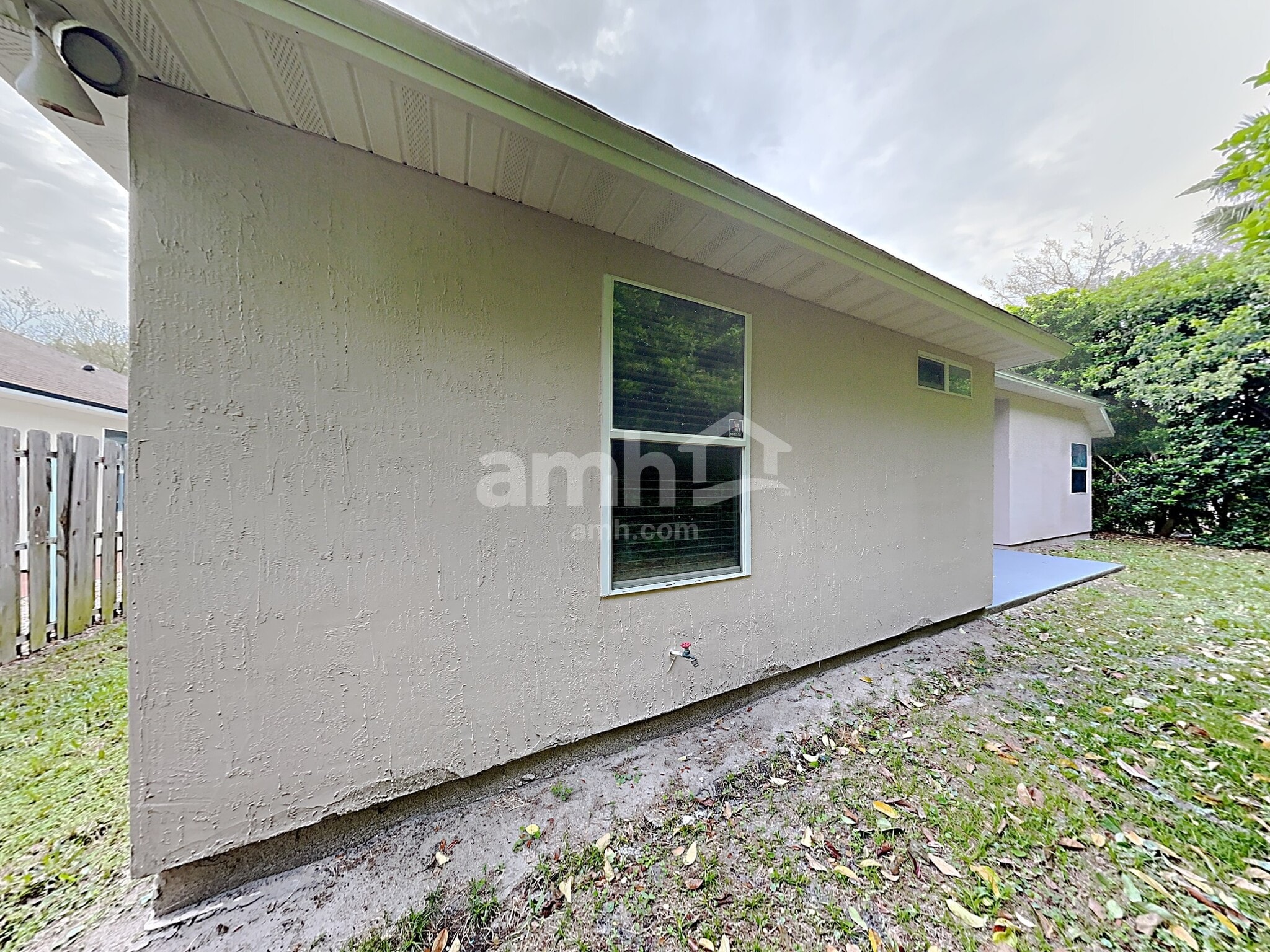 Building Photo - 1333 Sylvie Ln