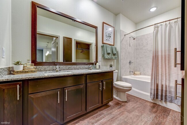 Building Photo - 329 E Colorado-1538
