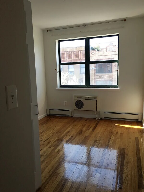 Building Photo - 109 Union St