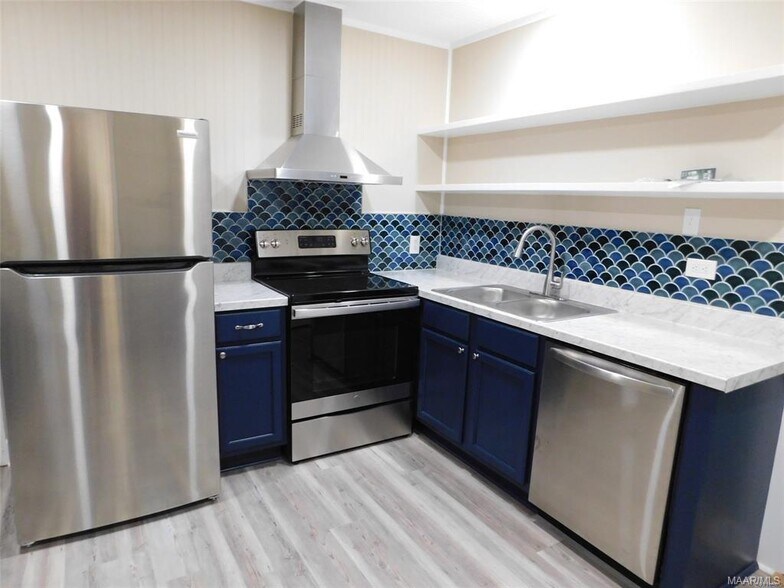 Building Photo - 3547 N Wareingwood Dr