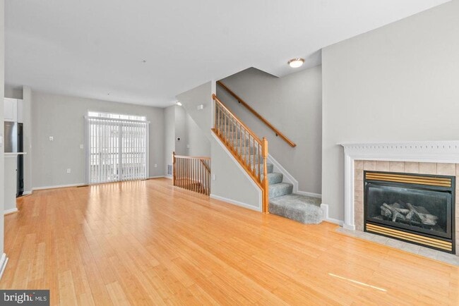 Building Photo - 519 Ensemble Ct