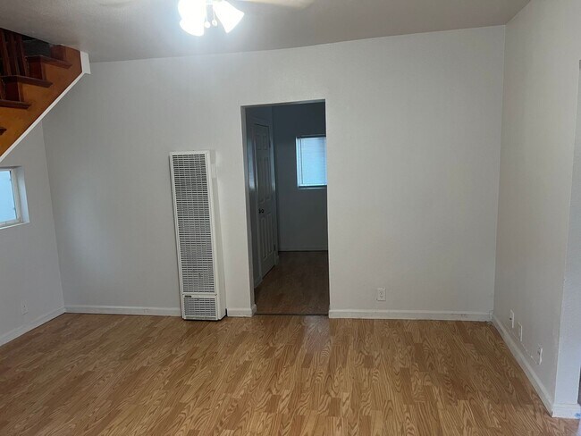 Building Photo - 919 Kentucky St