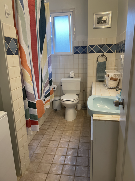 Bathroom - 821 Walker Ave