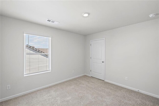 Building Photo - 61 Grv Spgs Ct