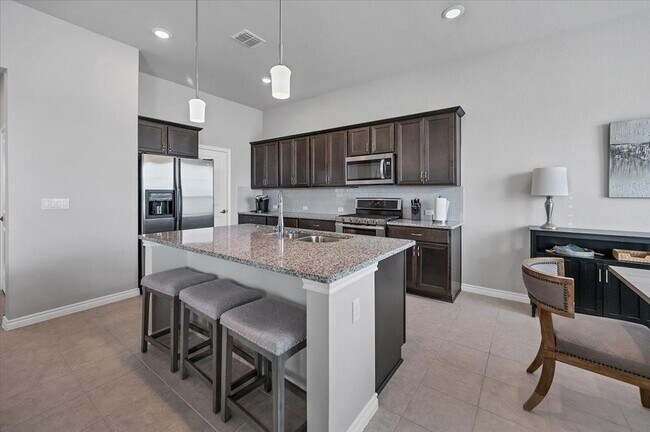 Building Photo - 125 Harborside Dr