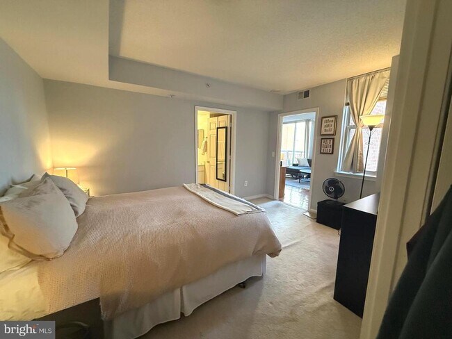 Building Photo - 3830 9th St N