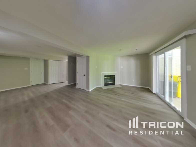 Building Photo - 1650 Elkwood Ct