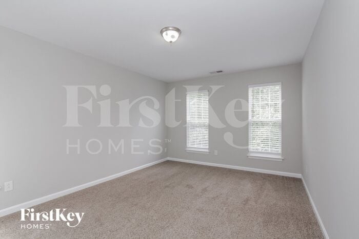 Building Photo - 9708 Spring Park Dr