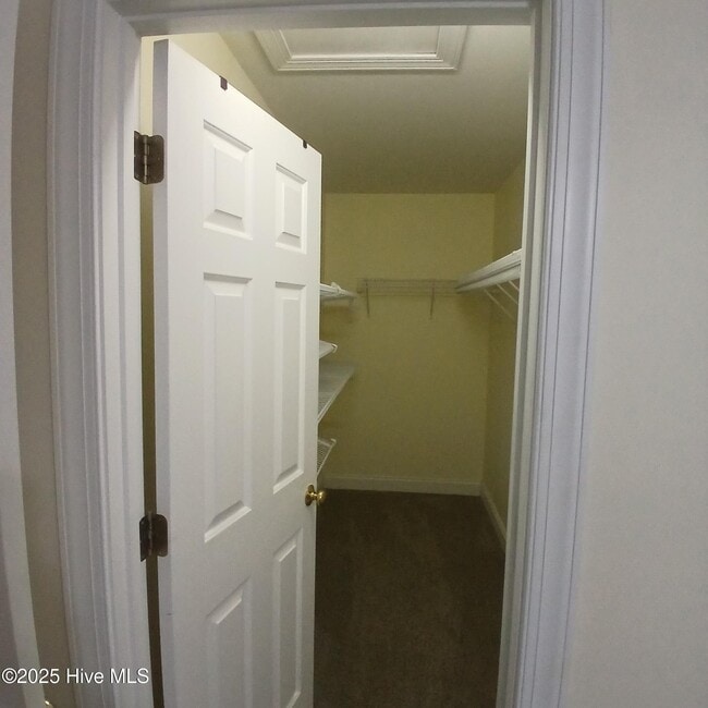 Building Photo - 4999 Glen Cove Dr SE