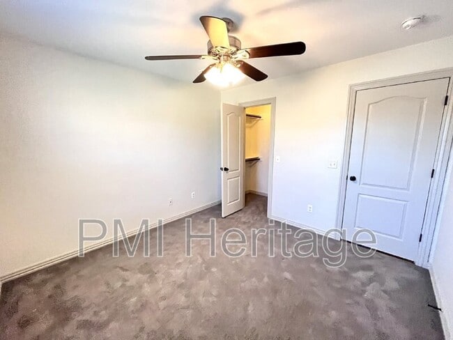 Building Photo - 206 Peyton St