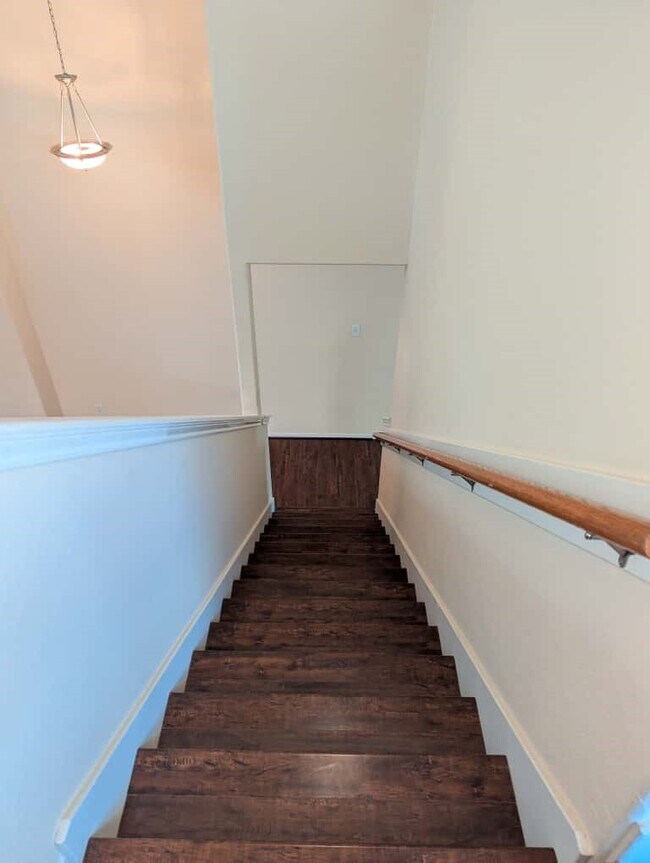 Building Photo - 426 Dockside Terrace