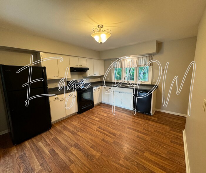 Building Photo - 3311 Pridemore Dr