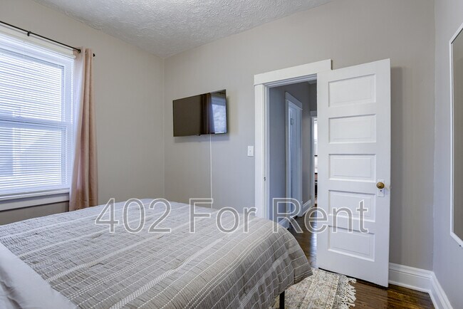 Building Photo - 801 N 35th St