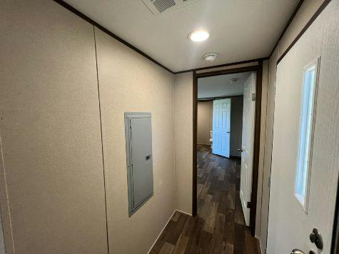 Building Photo - 151 Lakeside Garden Cir