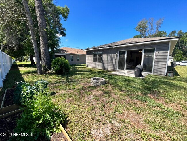 Building Photo - 2274 Lincoln Sendero Trail