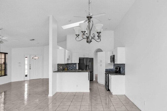Building Photo - 12382 Pleasant Green Way