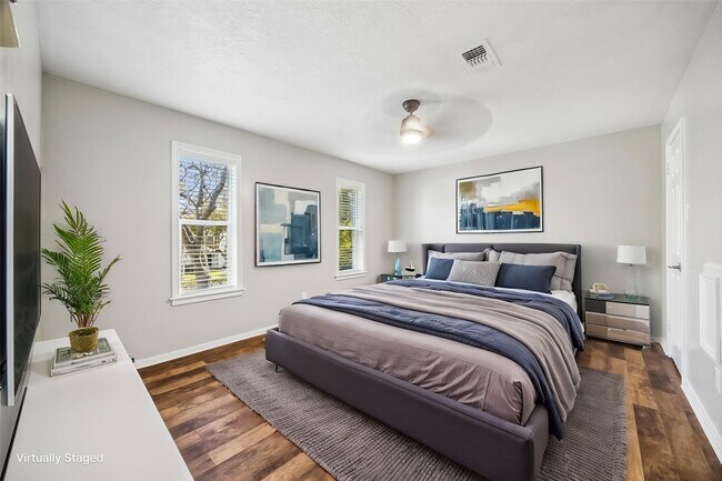 Building Photo - 1030 Crossroads Dr