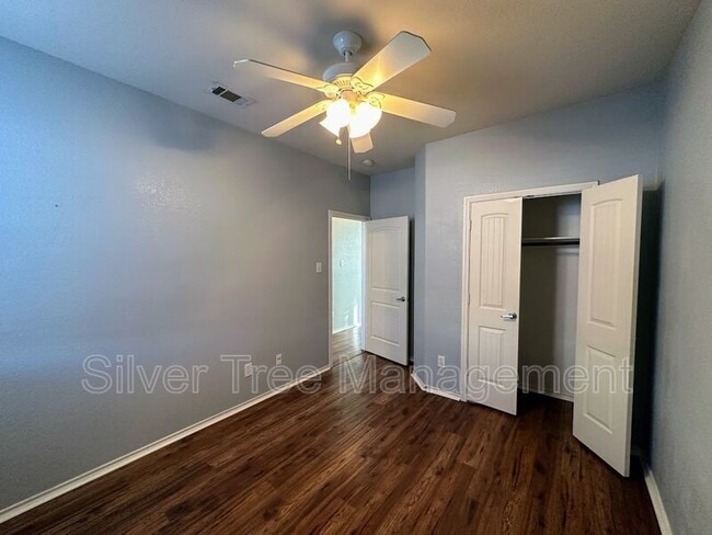 Building Photo - 420 Donagon Ct