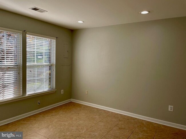 Building Photo - 6058 Signal Flame Ct