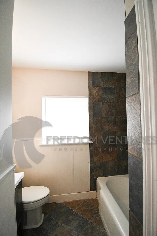 Building Photo - 8513 4th Ave S