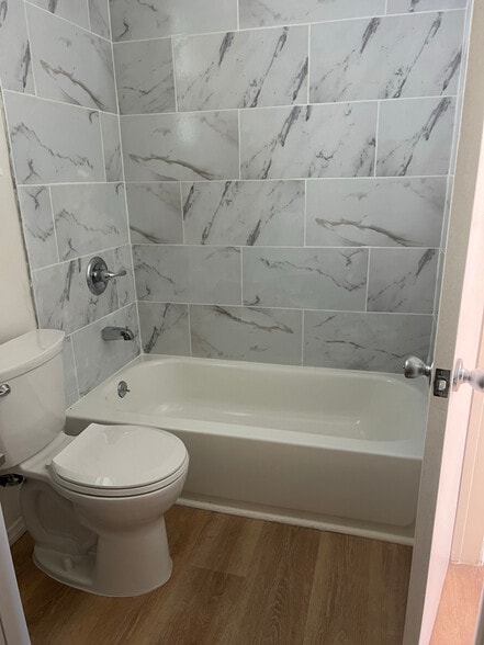 Building Photo - 6214 Holly Mont Dr