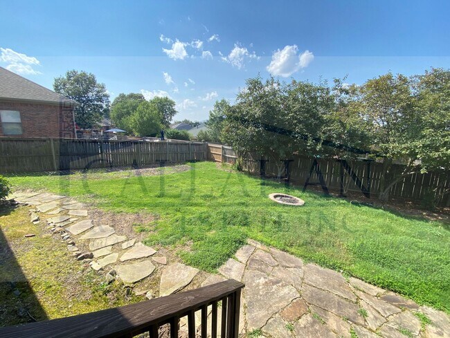 Building Photo - Millers Crossing 4 Bedroom