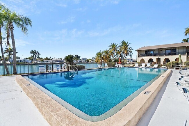 Building Photo - 505 Plaza Seville Ct