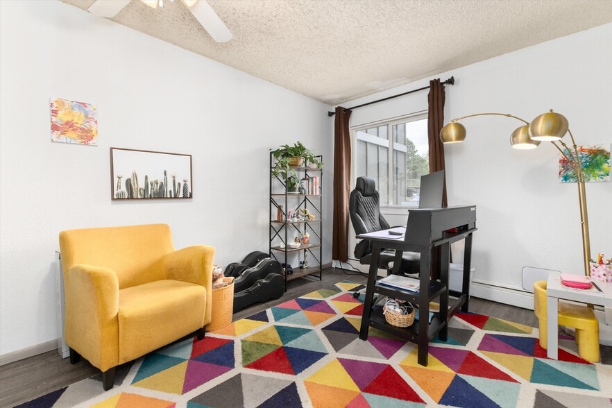 Building Photo - 857 S Van Gordon Ct