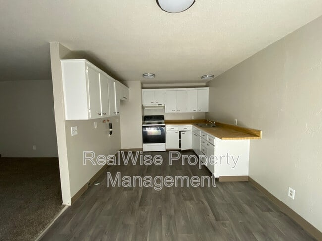 Building Photo - 431 S Columbus Ave