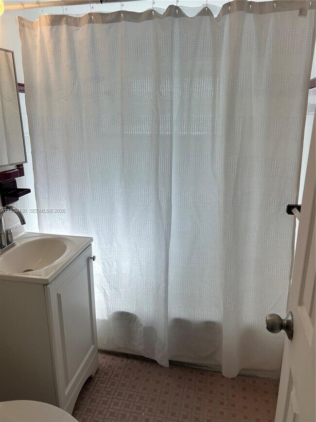 Building Photo - 8220 Byron Ave