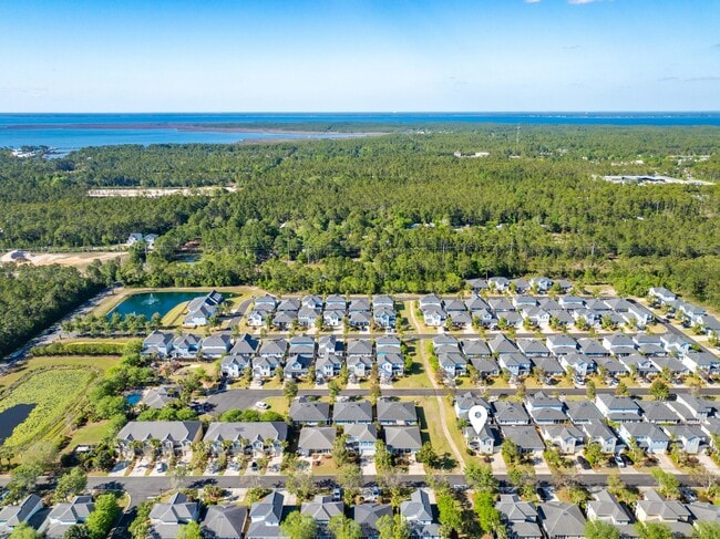 Building Photo - 143 Christian Dr