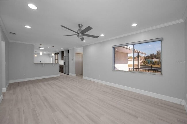 Building Photo - 1502 Cottonwood Terrace