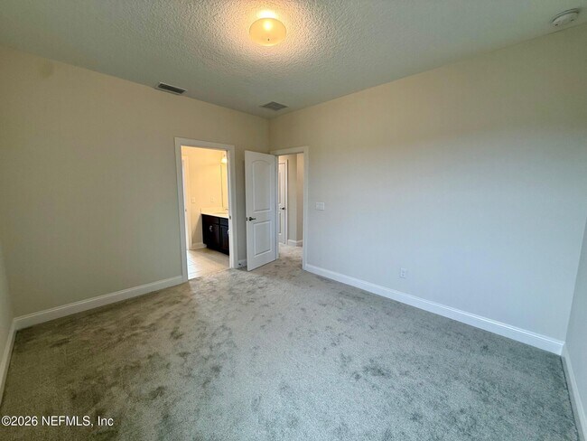 Building Photo - 194 Snowbell Ct