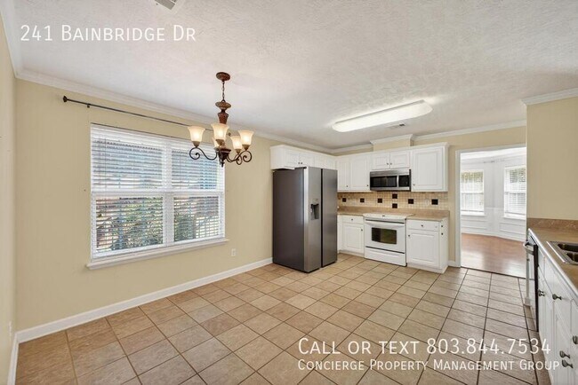 Building Photo - 241 Bainbridge Dr