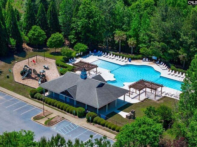Building Photo - COMMUNITY POOL & LEXINGTON ONE SCHOOLS