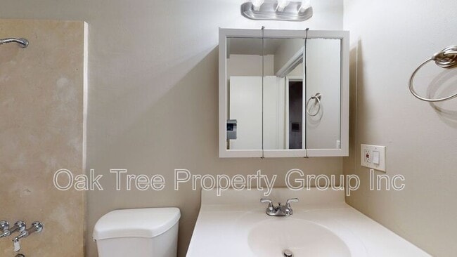 Building Photo - 1674 Cordoba St