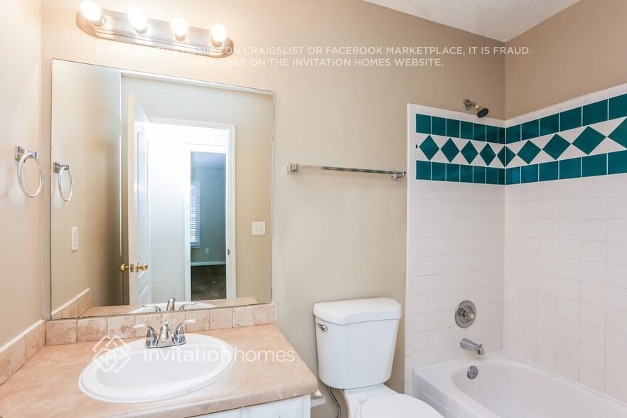 Building Photo - 1810 Fairpointe Trce