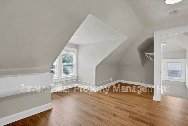 Building Photo - 1801 N 4th St