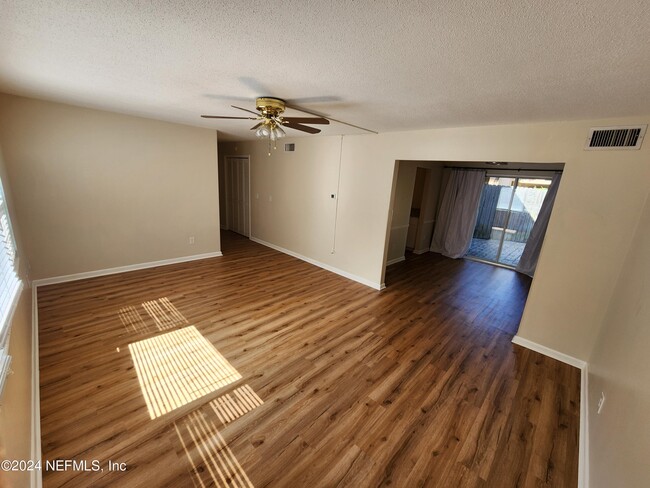 Building Photo - 4390 Herschel St