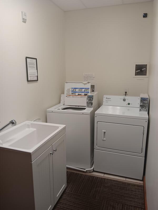 Building Photo - 21930 Lakeshore Boulevard