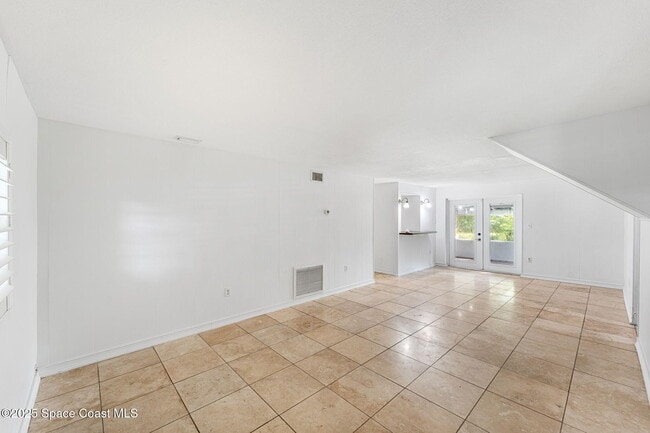 Building Photo - 2645 Driftwood Dr